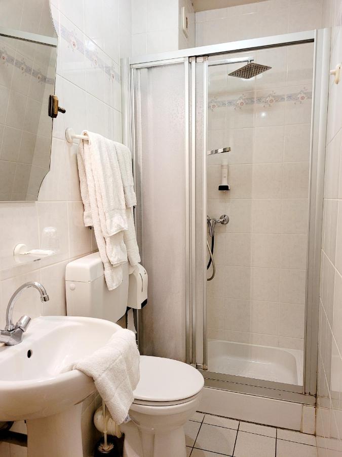 Rome Hotel Saint-Nazaire-en-Royans Bagian luar foto