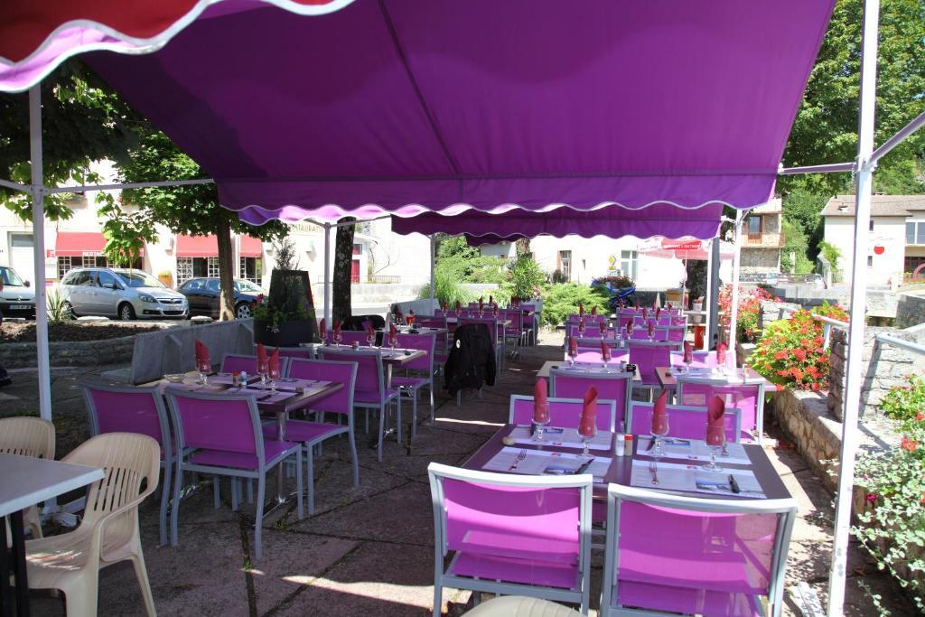 Rome Hotel Saint-Nazaire-en-Royans Bagian luar foto